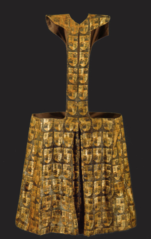 Pellote of Fernando de la Cerda (1252-1275) from gold brocade, decorated by generic coat of arm, Convent Las Huelgas near Burgos