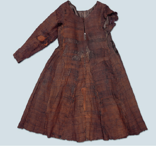 Herjolfsnes No. 39 women's well preserved dress, late 14th century, National Museum of Denmark, Kopenhagen