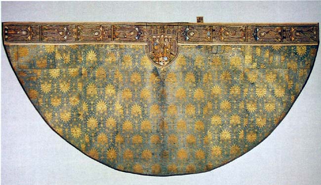 Mantle with floral pattern from 13/14th century you can see in Berne Historical Museum