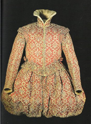 Spanish Clothing from 1590-1610 belongs to the collection of Museo Reggio Emilia, Galleria Parmeggiani Collection