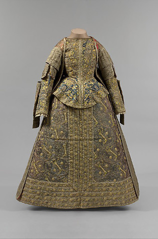 Spanish ensemble over-dress, bodice and basque, cca 1575, Metropolitan Museum of Art, New York