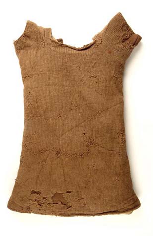 Childrens jacket found in England. Ca 1550, Museum of London