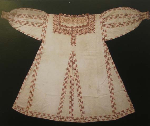 Camicia half of 16th century, Tuscany, Museo del tussuto, Prato, In Moda a Firenze 1540-1580, Roberta Orsini Landini a Bruna Niccoli