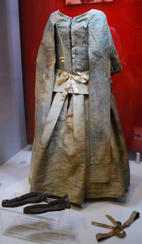 Clothing of Raimund Josef Dientrichstein, made of silk, (1682), Mikulov Muzeum, photo Hribova