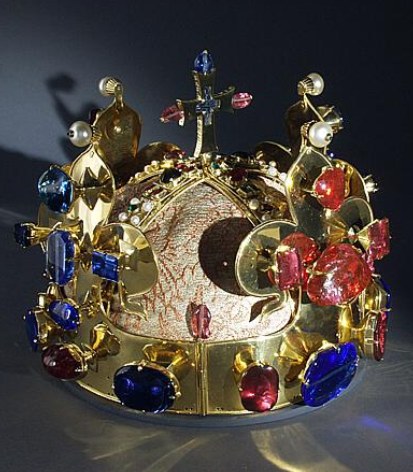 St. Venceslav's Crown after changes made in 1347, gold, 96 gem stones, 20 pearls, Cathedral of St.Vitalis, Prague